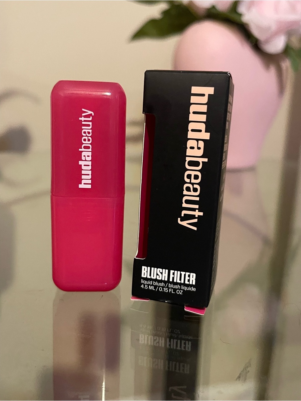 HUDA BEAUTY Blush Filter Liquid Blush - Vibrant Hot Pink